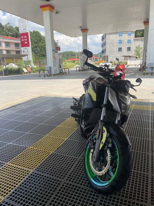 二手春风650NK