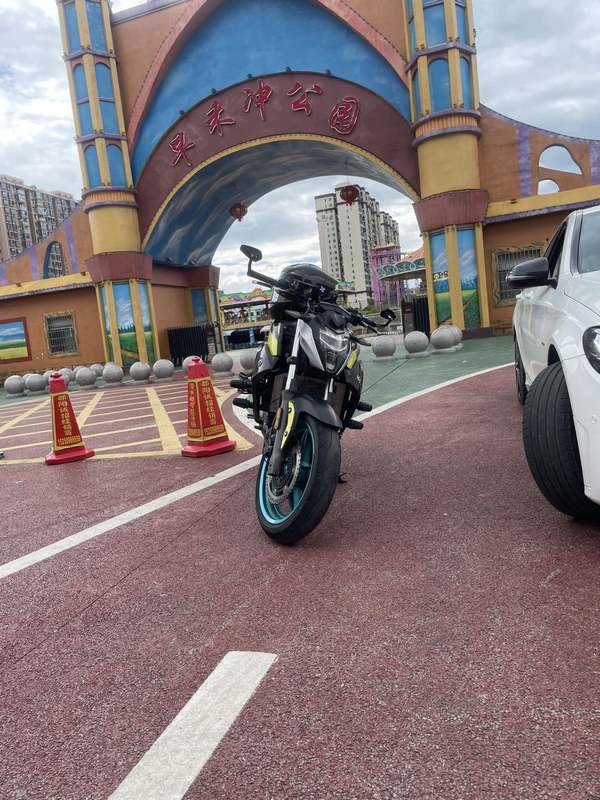 二手春风650NK