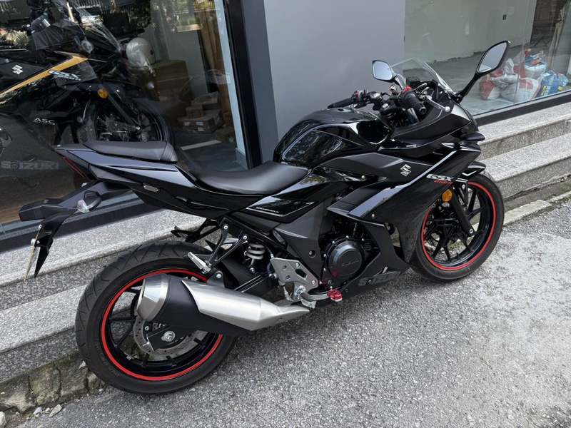 二手豪爵铃木GSX250R