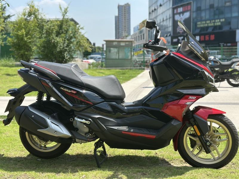 二手三阳哈士奇 Husky ADV300