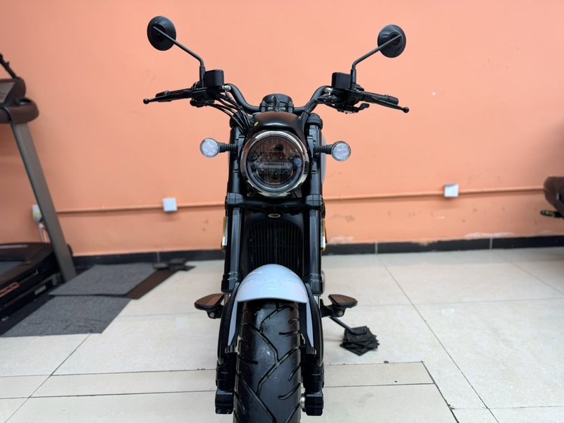 二手QJMOTOR闪300