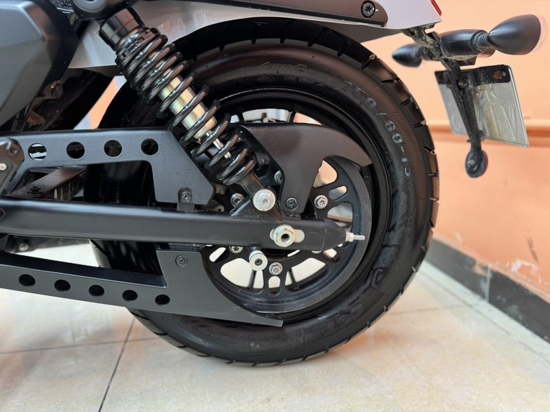 二手QJMOTOR闪300