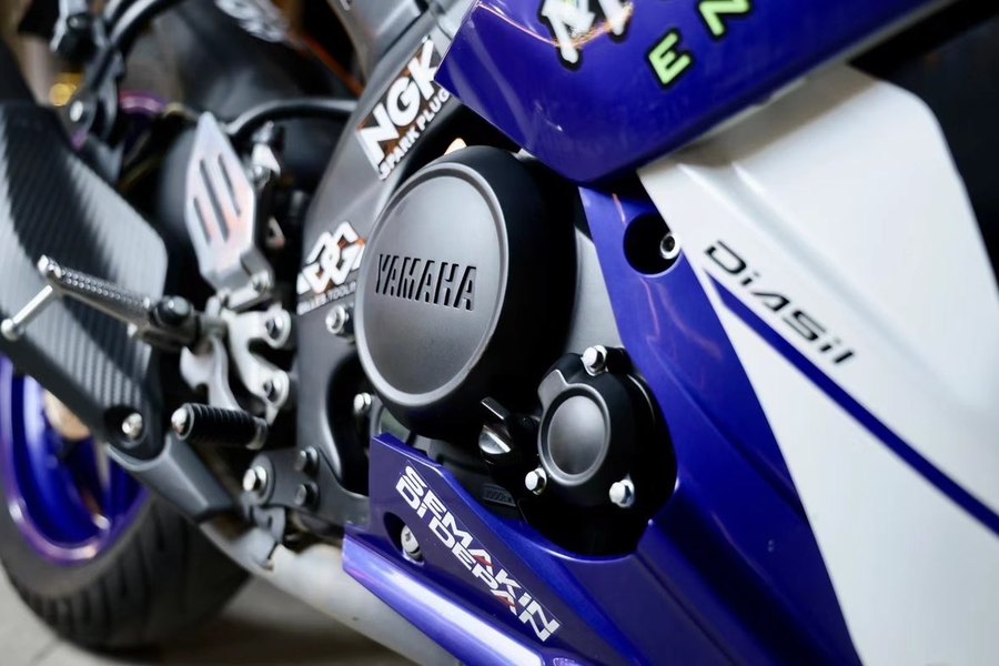 二手雅马哈YZF-R15