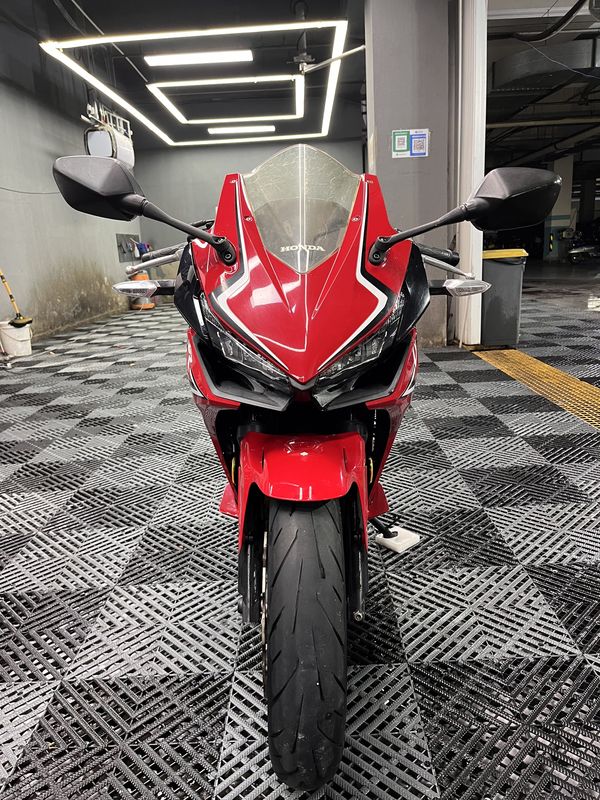 二手本田CBR400R