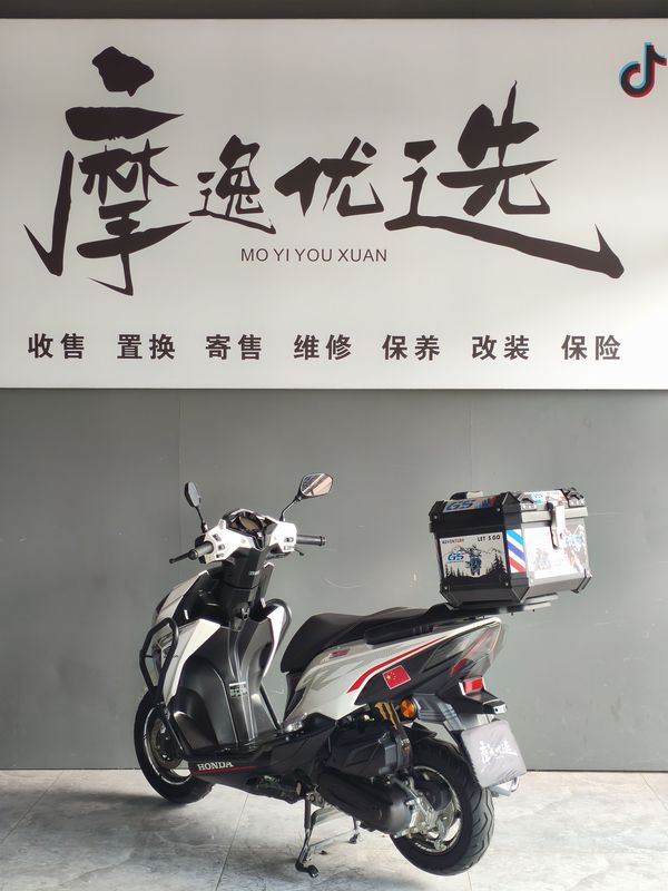 二手新大洲本田裂行 RX125Fi