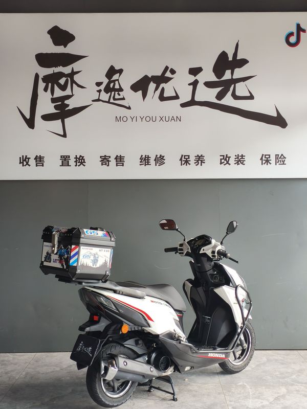 二手新大洲本田裂行 RX125Fi
