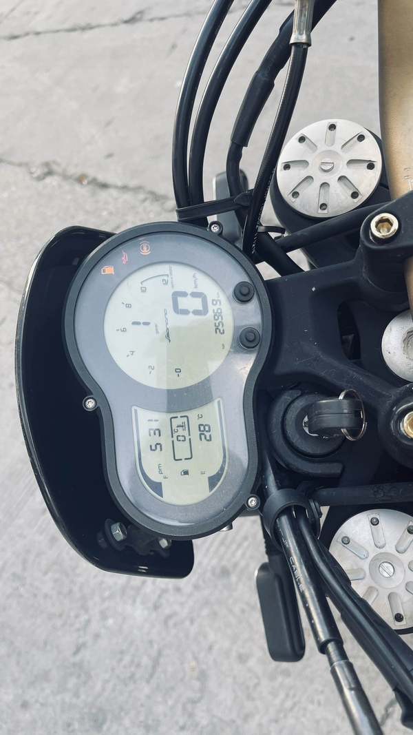 二手贝纳利幼狮 Leoncino 500
