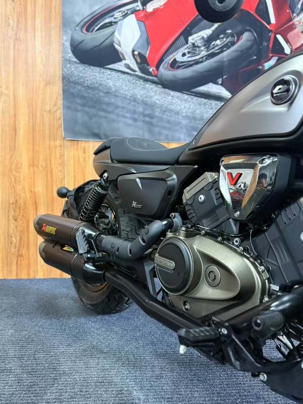 二手QJMOTOR闪600