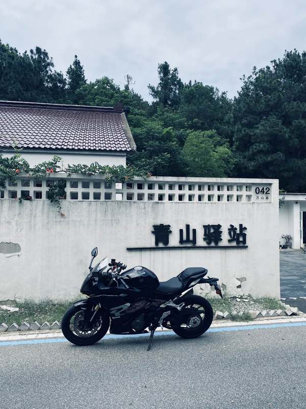 二手贝纳利龙卷风 Tornado 402R