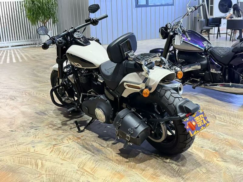 二手哈雷戴维森肥霸 Fat Bob