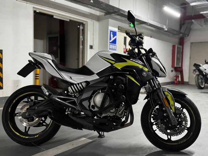 二手春风650NK