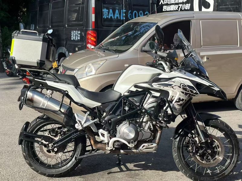 二手贝纳利金鹏 TRK502