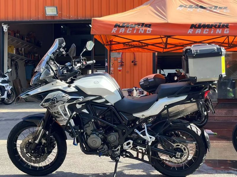 二手贝纳利金鹏 TRK502