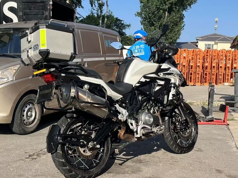 二手贝纳利金鹏 TRK502