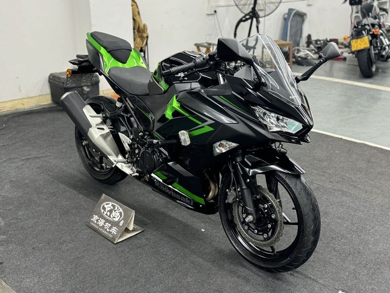 二手川崎Ninja 400