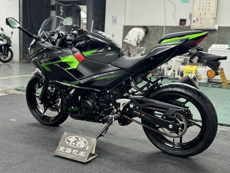 二手川崎Ninja 400