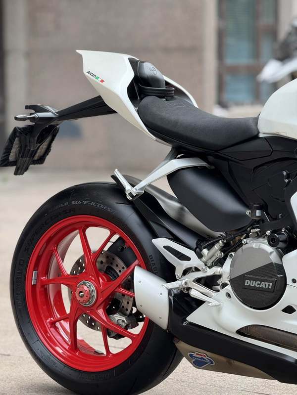 二手杜卡迪Panigale V2