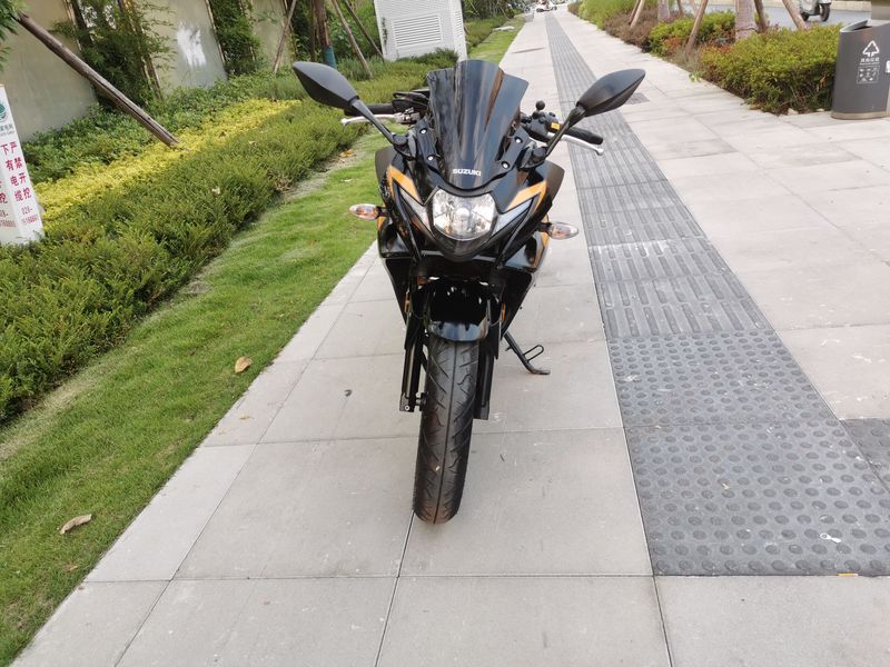 二手豪爵铃木GSX250R