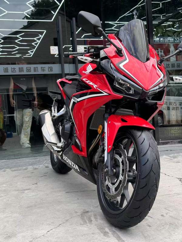 二手本田CBR400R