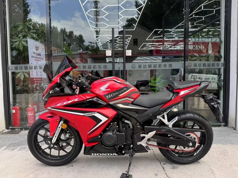 二手本田CBR400R