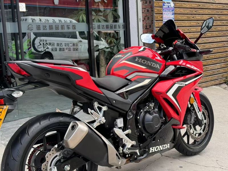 二手本田CBR400R