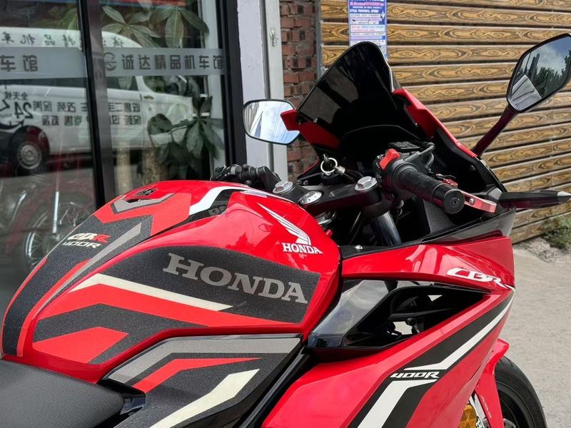 二手本田CBR400R