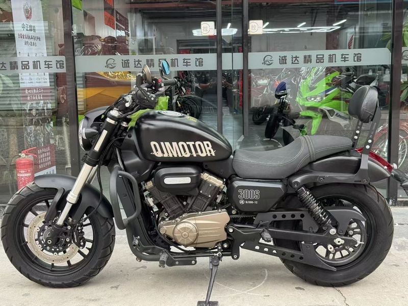 二手QJMOTOR闪300