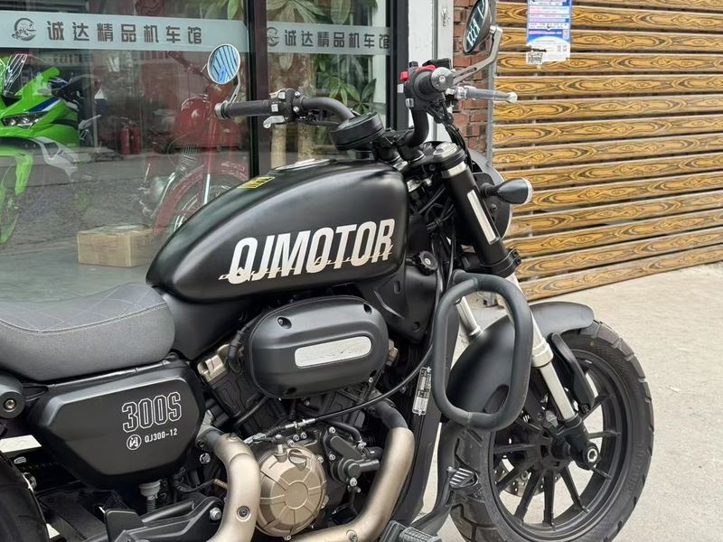 二手QJMOTOR闪300