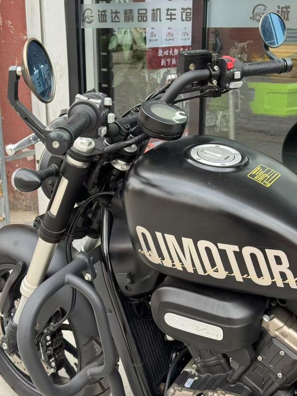 二手QJMOTOR闪300