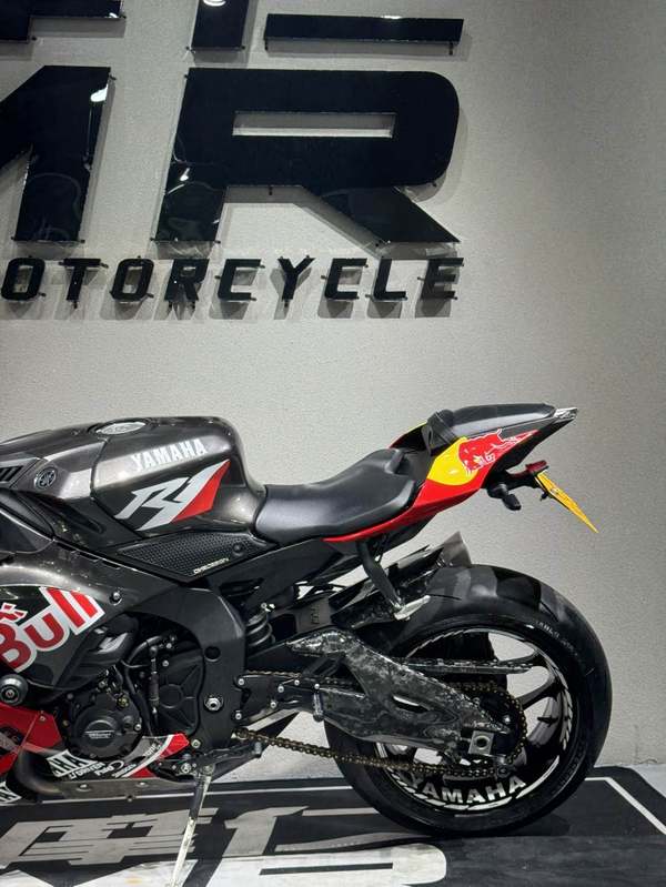 二手雅马哈YZF-R1