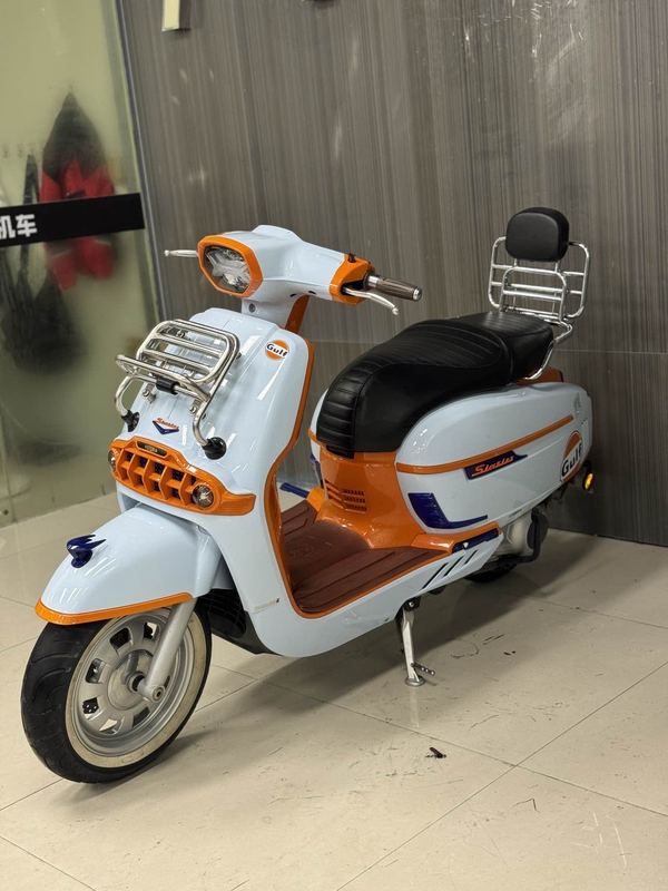 二手维多利亚Sixties 300i