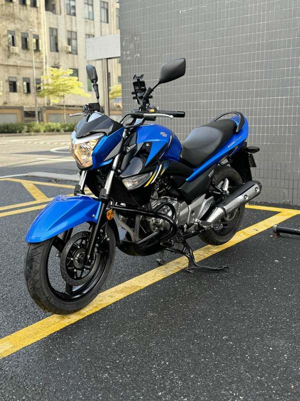 二手豪爵铃木骊驰 GW250