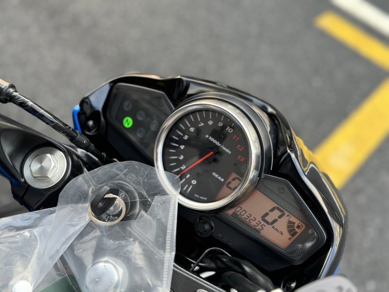 二手豪爵铃木骊驰 GW250