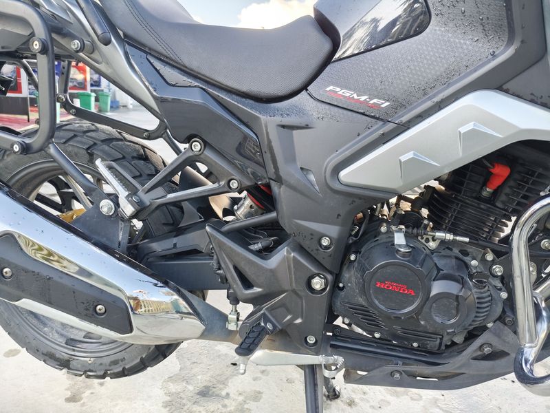 二手五羊本田猛鸷 CB190X