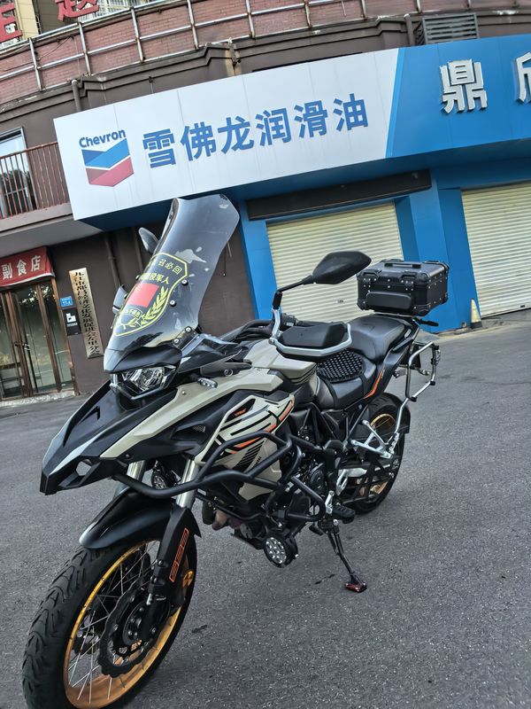 二手贝纳利TRK552