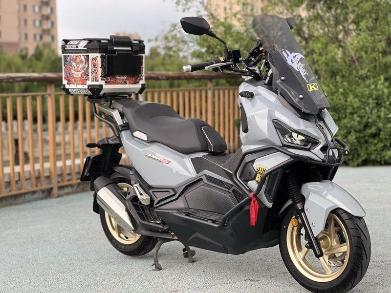 二手三阳哈士奇 Husky ADV150