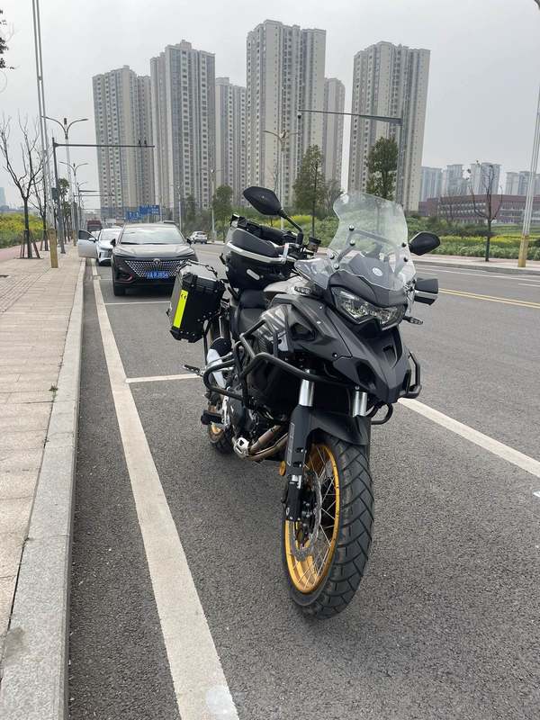二手贝纳利TRK552