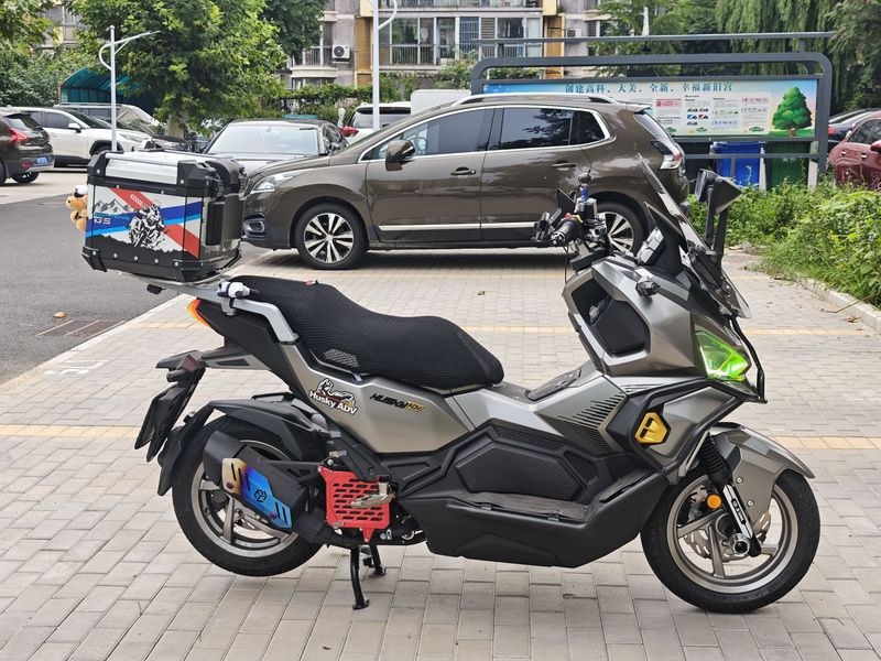 二手三阳哈士奇 Husky ADV150