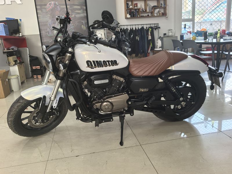 二手QJMOTOR闪300