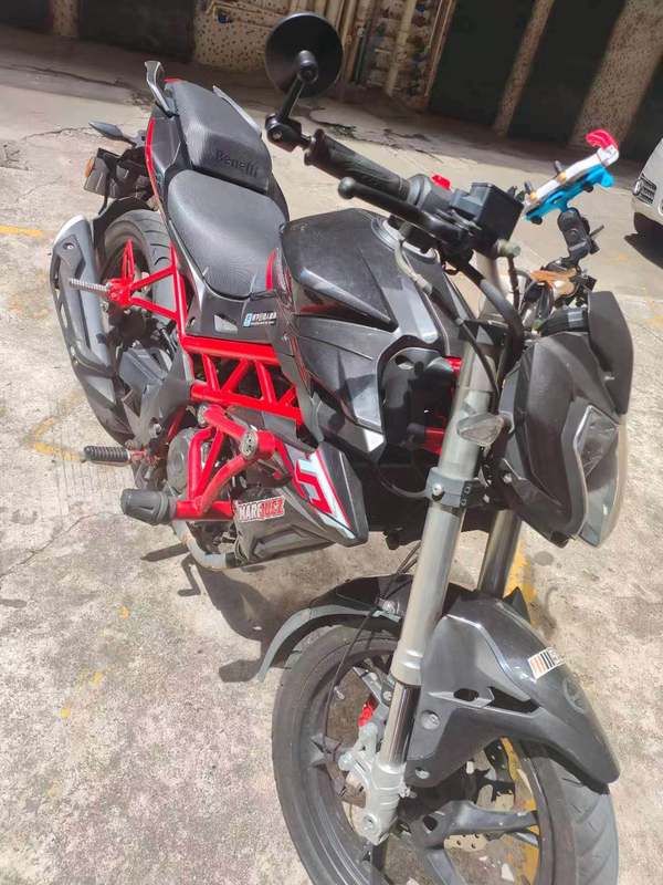 二手贝纳利红宝龙 TNT150i