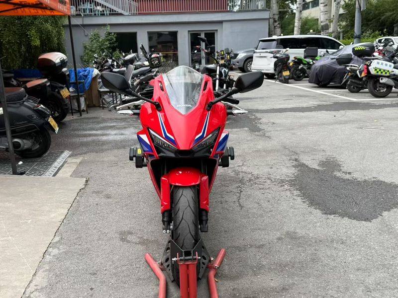 二手本田CBR400R
