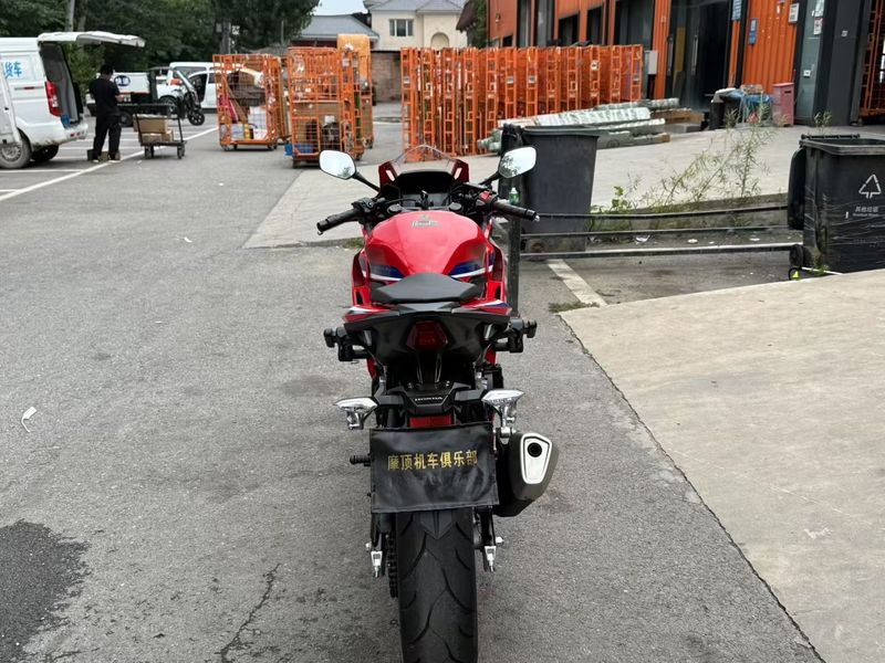二手本田CBR400R