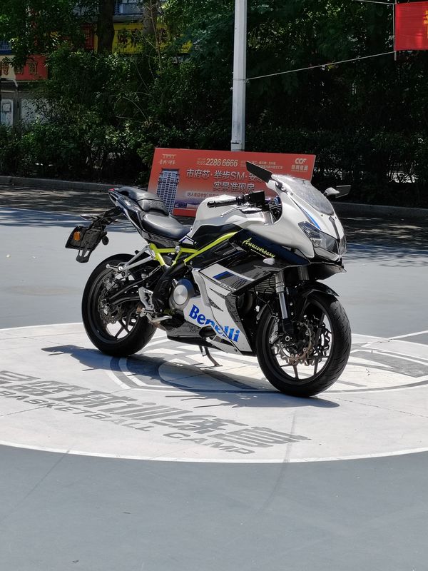 二手贝纳利龙卷风 Tornado 302R