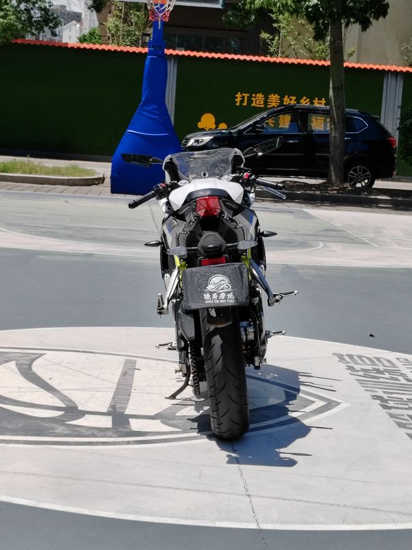 二手贝纳利龙卷风 Tornado 302R