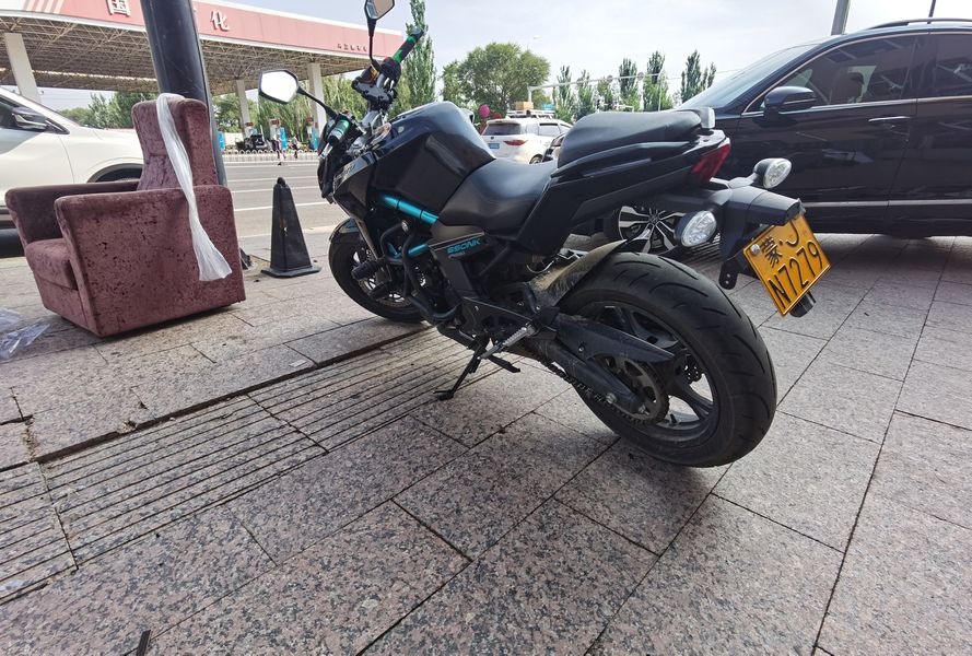二手春风650NK
