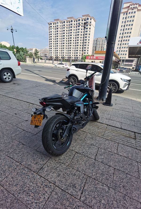二手春风650NK
