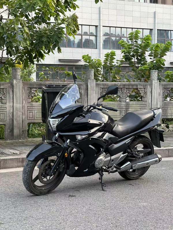 二手豪爵铃木骊驰 GW 250F