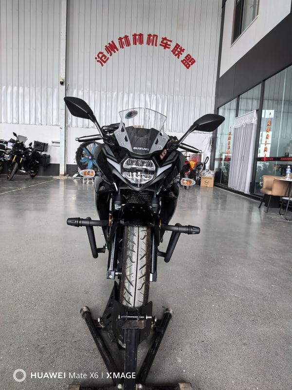 二手豪爵铃木GSX250R