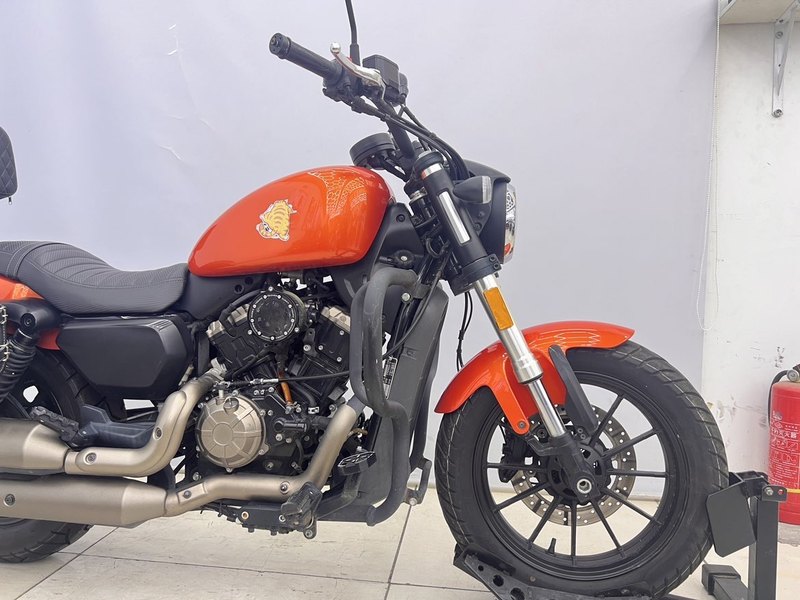 二手QJMOTOR闪300