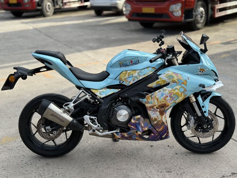 二手贝纳利龙卷风 Tornado 302R